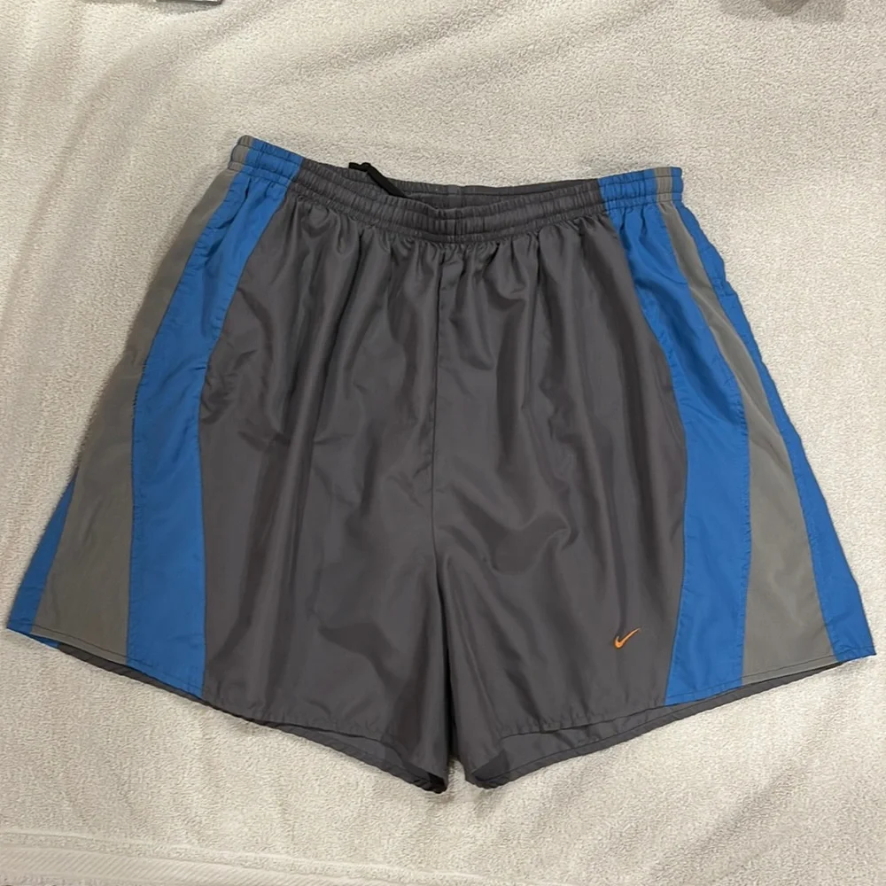 Vintage Nike Running shorts! Small